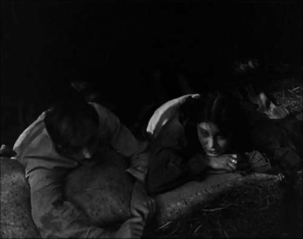 Krasavitza Kharita scene