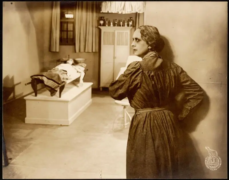 Har jeg Ret til at tage mit eget Liv? scene