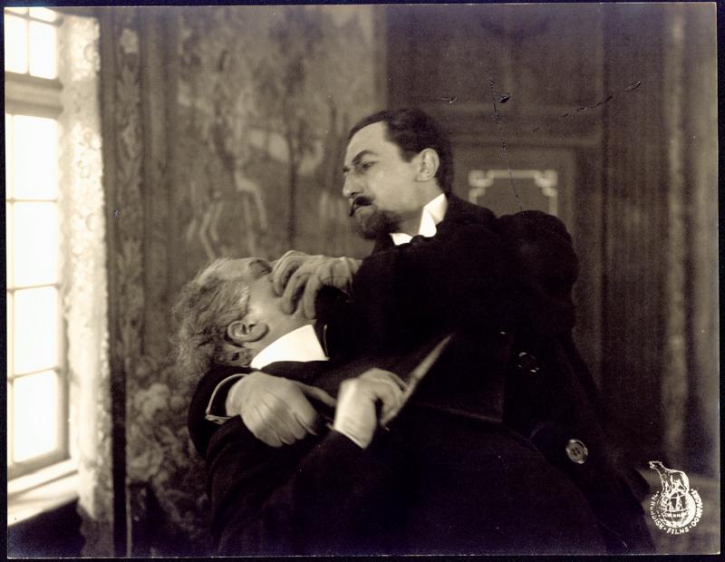 Manden med de ni Fingre III scene