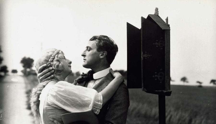 Hvor Sorgerne glemmes scene