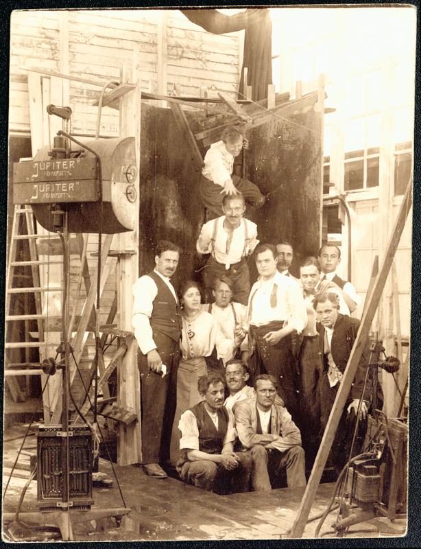 Slægternes Kamp scene