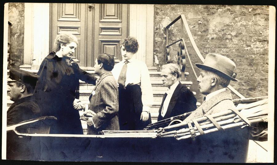 Slægternes Kamp scene