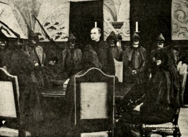 Queen of the Forty Thieves scene 2