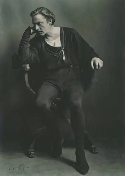 Hamlet, Act I: Scenes IV and V