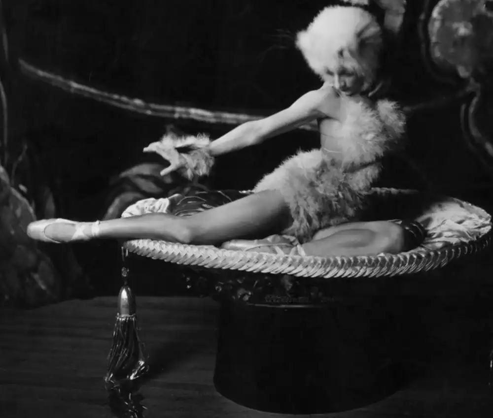 Playtime at the Piccadilly Club