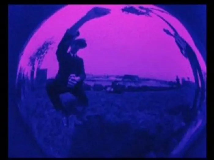 Looney Lens: Pas de deux