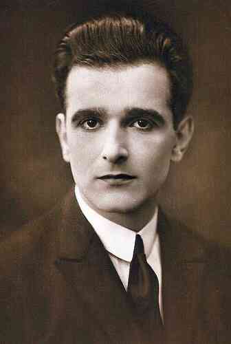 Ernst Winar