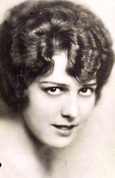 Gladys Baxter