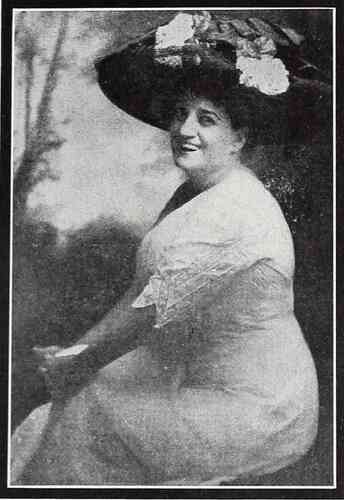 Julia Calhoun