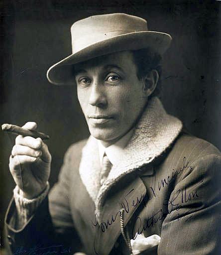 Arthur Elton