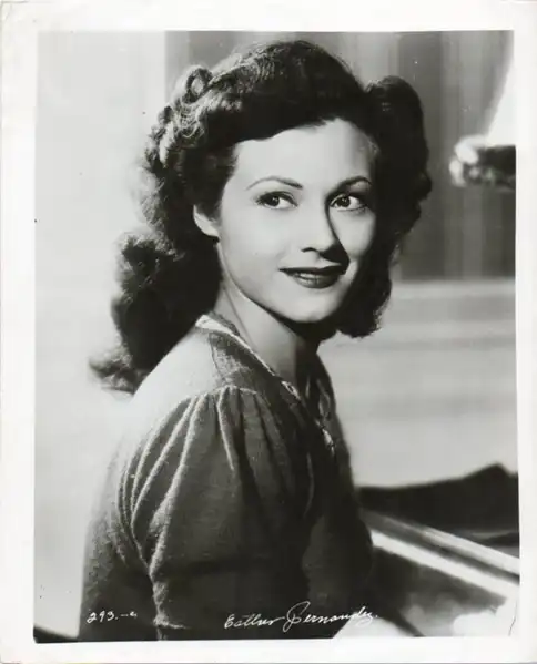 Esther Fernández