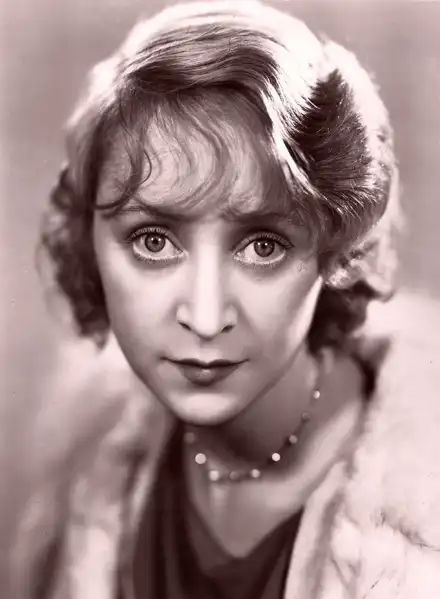 Binnie Hale