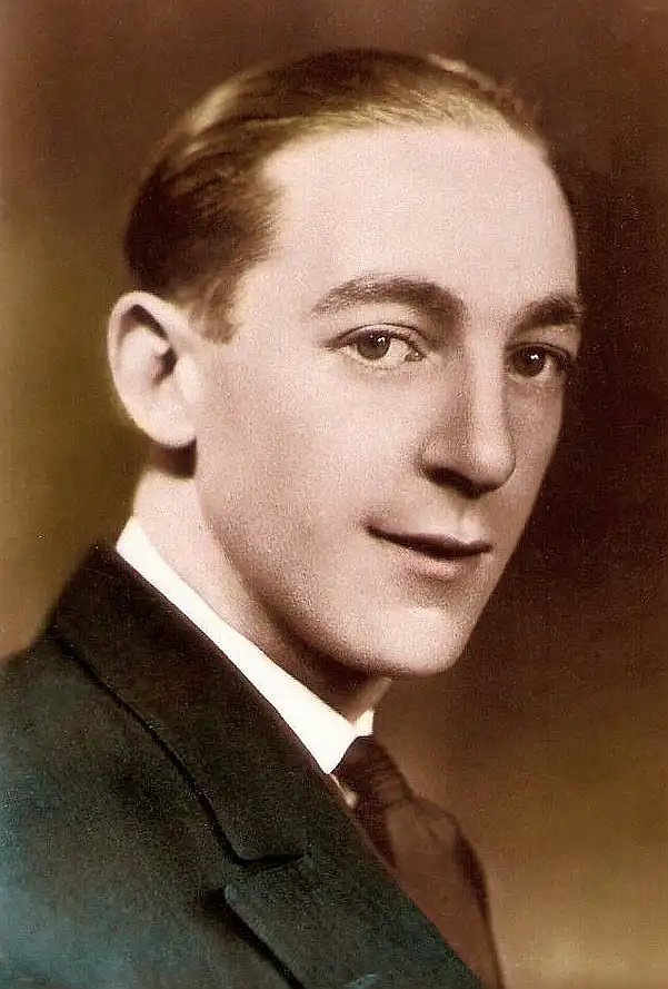 Claude Hulbert