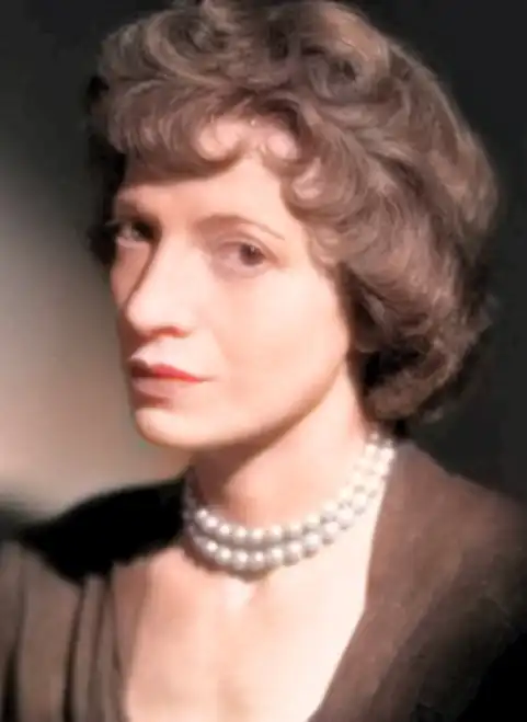 Isabelle Kloucowski