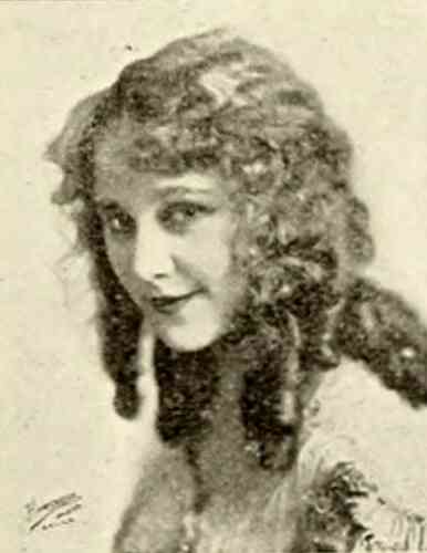 Louise Lovely