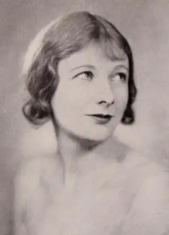 Viola Lyel