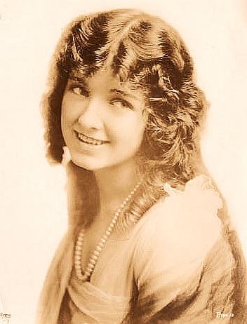 Vivian Martin