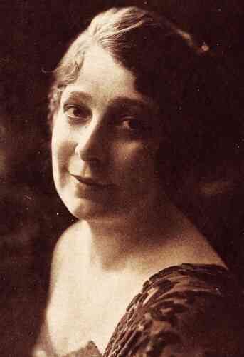 Laura Oakley