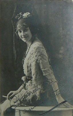 Pauline Peters