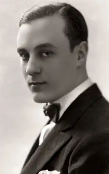 Ernesto Raquén