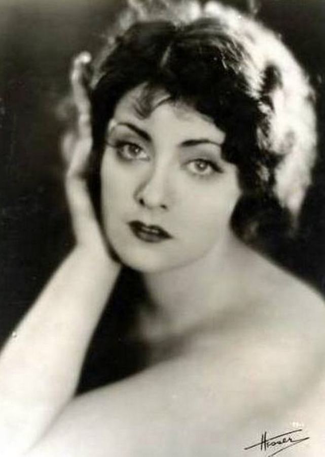 Eve Southern