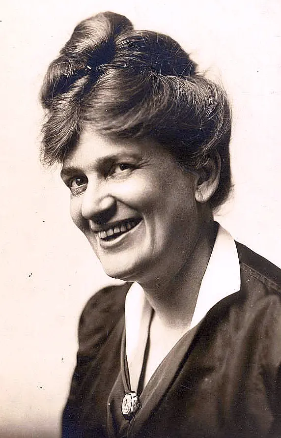 Nell Barry Taylor