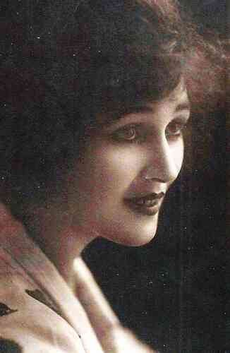 Renée Pelar